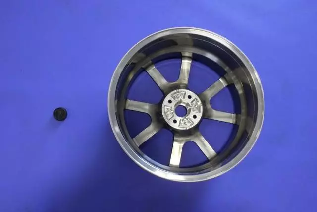 Forged Aluminum Wheel Kit - Mopar (82213128)