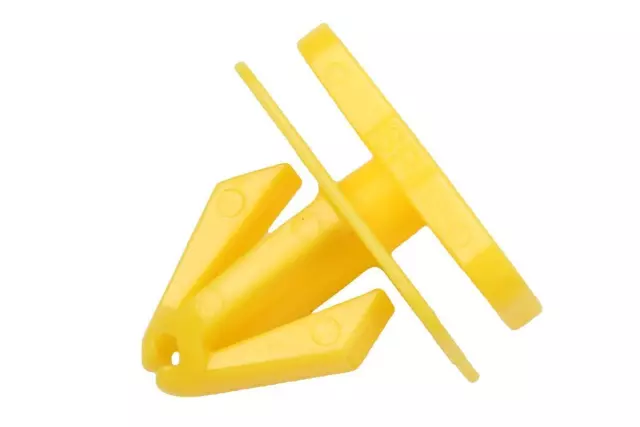 11612122 - : Multi-Purpose Retainer for Cadillac: ATS, CT4, CTS | Chevrolet: Camaro, Silverado 2500 HD, Silverado 3500 HD | GMC: Sierra 2500 HD, Sierra 3500 HD Image