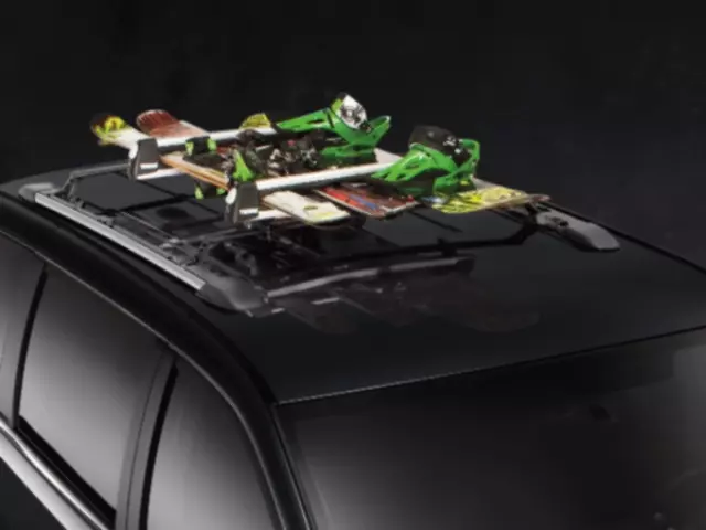Ski/snowboard Carrier Kit - Mopar (TCS92725)