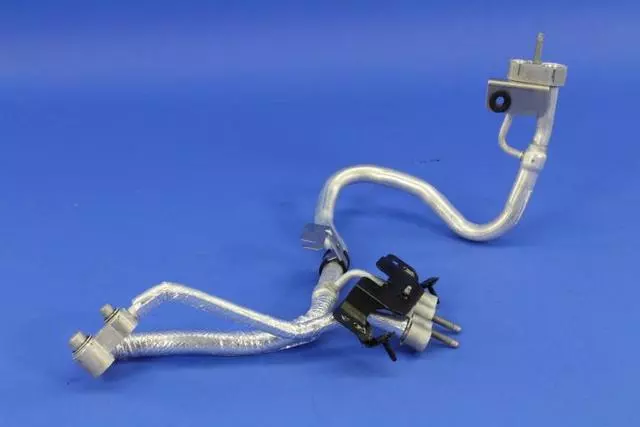 A/c Suction & Discharge Line - Mopar (68103141AB)