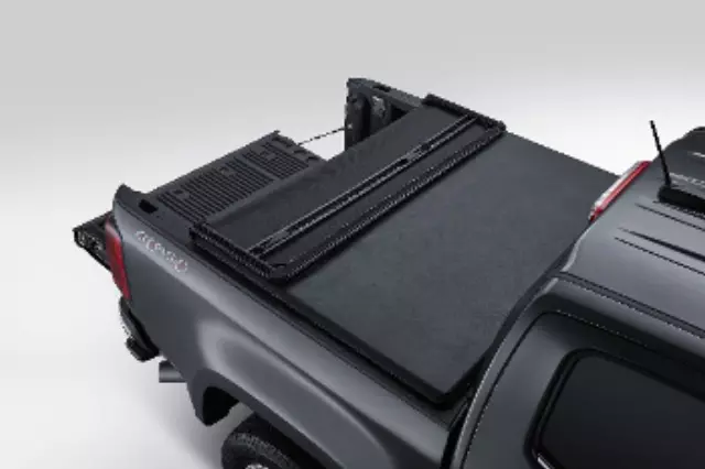 19367128 - : Bed Tonneau Cover for Chevrolet: Silverado 1500, Silverado 2500 HD, Silverado 3500 HD | GMC: Sierra 1500, Sierra 2500 HD, Sierra 3500 HD Image