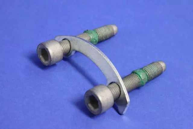 Halfshaft Bolt And Retainer, Mounting - Mopar (6510757AA)