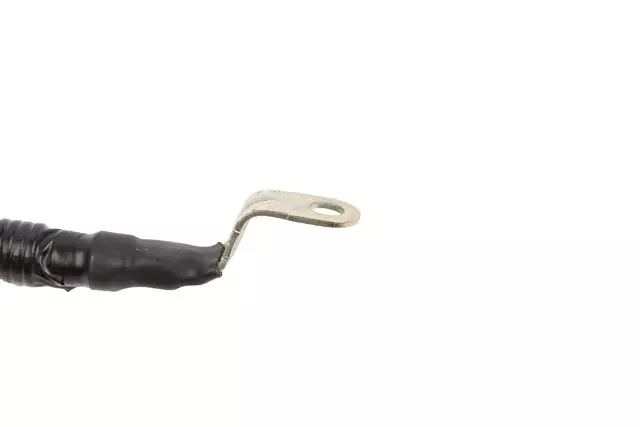 23261761 - Electrical: Positive Cable for Chevrolet: Silverado 2500 HD, Silverado 3500 HD | GMC: Sierra 2500 HD, Sierra 3500 HD Image