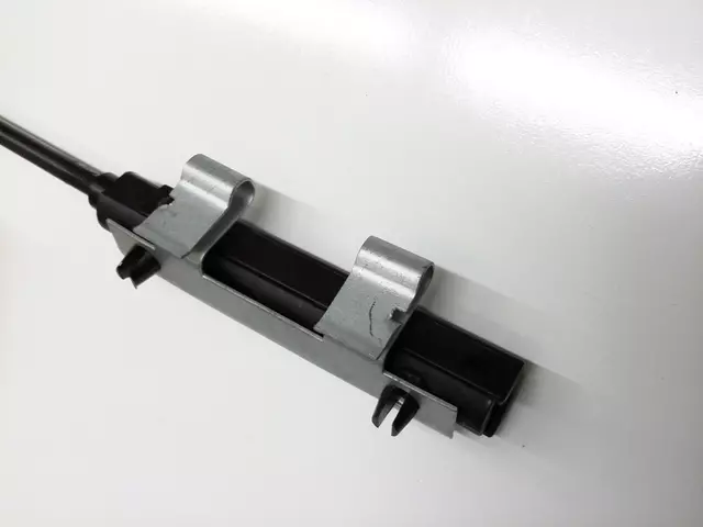 Release Cable - Volkswagen (1K1-823-535-A)