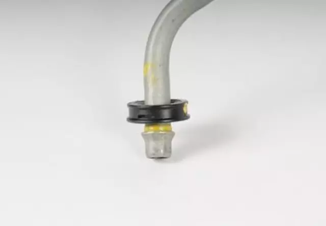 15827949 - : 2003-2007 Hummer H2 - Inlet Hose for Hummer: H2 Image