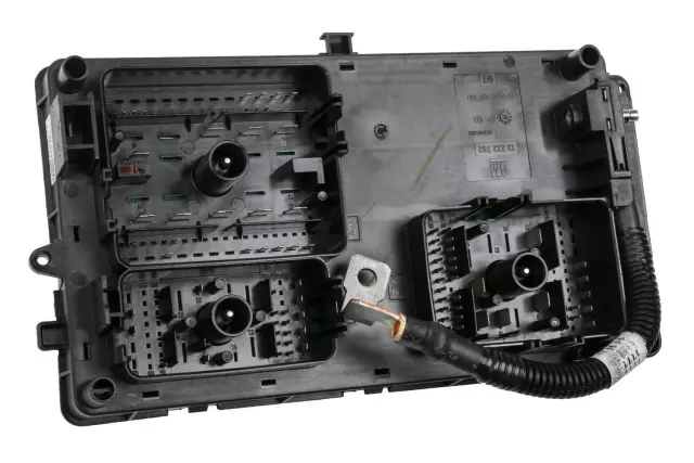 Engine Wiring Harness Junction Block - GM (22863132)