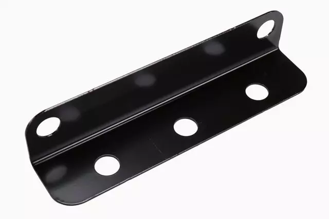 Rear Lower Fender Bracket - GM (22990198)