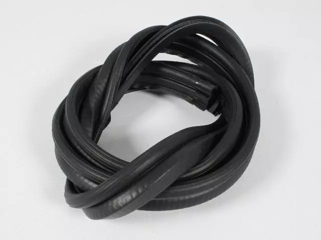 55175041AH - Body Sheet Metal Except Doors: Liftgate Weatherseal for Jeep: Wrangler Image