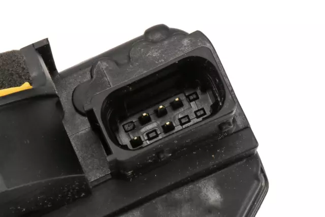 Part# 13579545 Rear Driver Side Door Latch - GM (13579545)