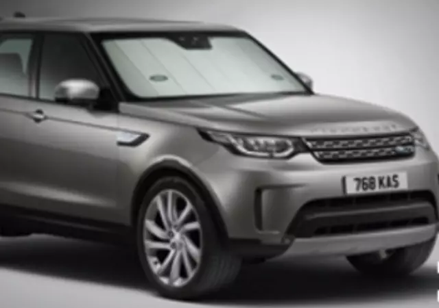 VPLRS0366 - Interior: 2017-2020 Land Rover Discovery - Windscreen Sun Shield for Land Rover: Discovery Image