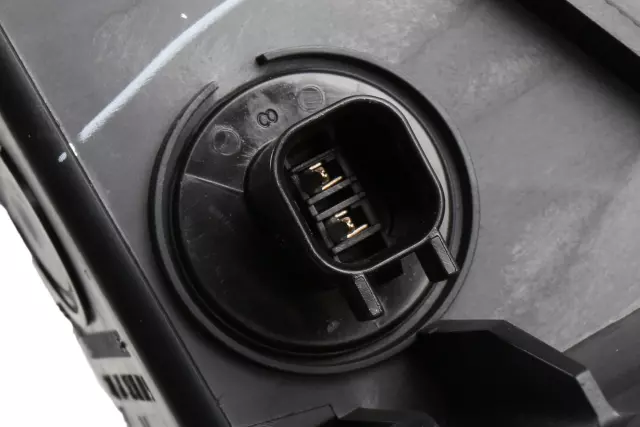 Passenger Side Daytime Running Lamp - GM (84341736)