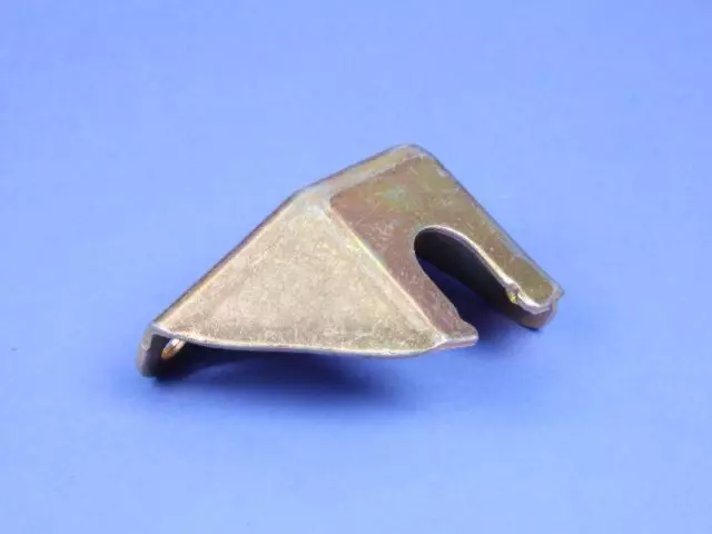 SHIFT CABLE - BRACKET | Mopar 68263751AA - Mopar (68263751AA)