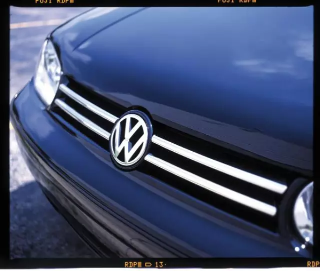 ZVW312002 - : Grille for Volkswagen Image