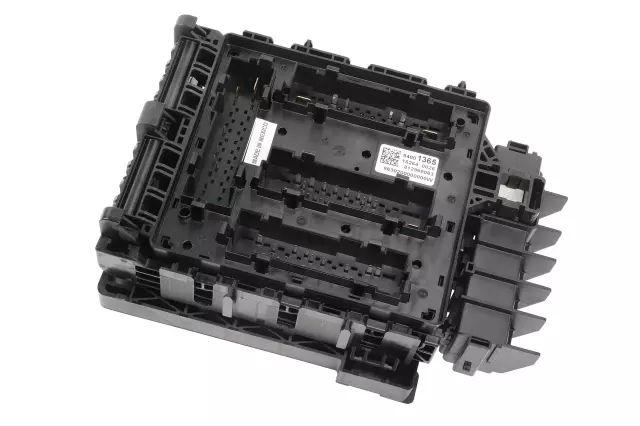 Fuse & Relay Box - GM (84001365)