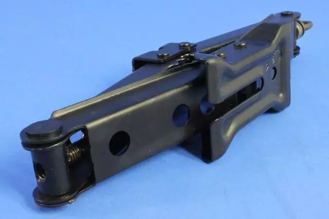 68092741AB - Wheels: Scissors Jack for Jeep: Liberty Image