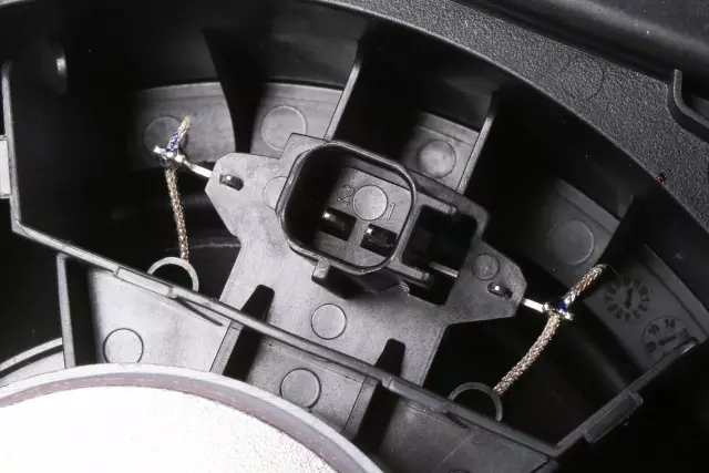 Rear Side Door Speaker - GM (39117928)