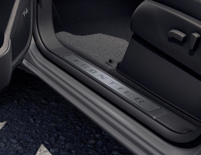 Kick Plates - Front - Nissan (T99G6-9BU9F)