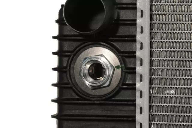 B (S)Radiator - GM (15797459)