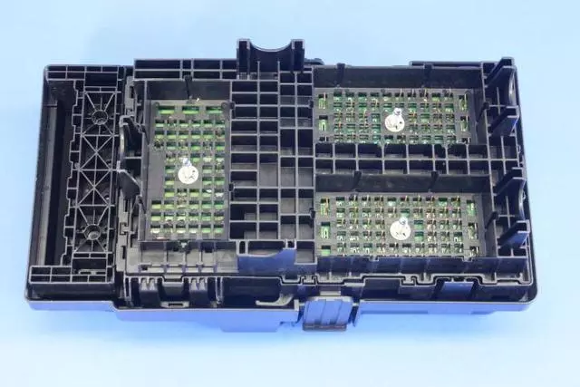 Intelligent Power Power Distribution Center - Mopar (68209780AD)