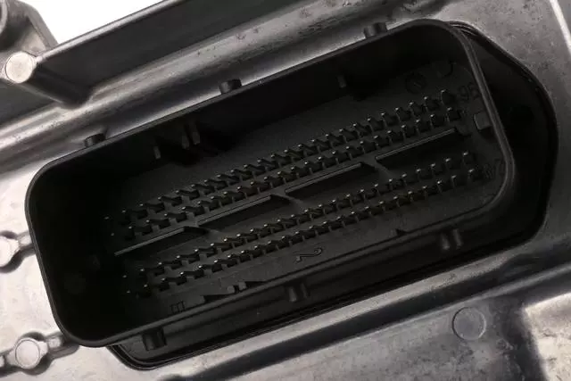 Engine Control Module (ECM) - GM (98341276)