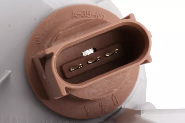 Passenger Side Front Turn Signal Lamp - GM (22810494)