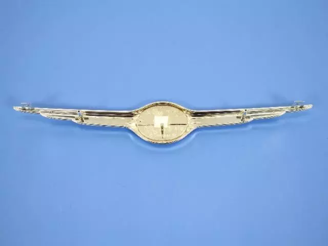 Winged Medallion Plinth - Mopar (5011615AA)