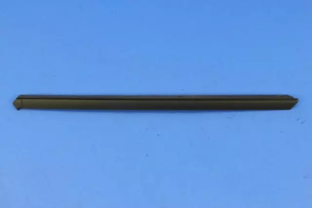 Molding, Right - Alfa Romeo (68240845AA)