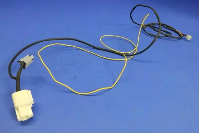 68033634AB - Mopar Accessories - Component Parts: Wiring Harness for Chrysler: Aspen, Town &amp; Country | Dodge: Durango, Grand Caravan, Journey, Ram 1500 | Fiat: 500L | Jeep: Commander, Grand Cherokee | Ram: 1500, 2500, 3500, C/V Image