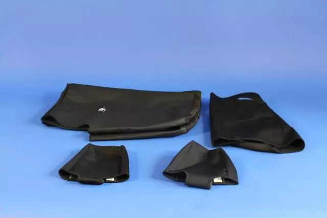 Cover - Mopar (82213700)