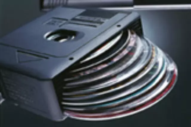 8252235 - Body: CD Changer for Volvo Image