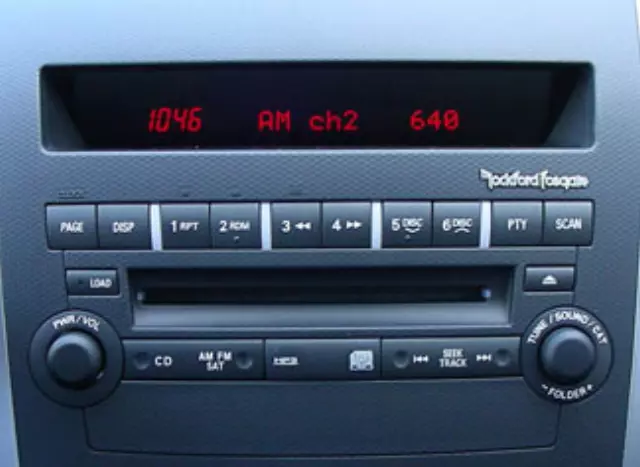 CD Changer - 6Disc & MP3 Tuner - Mitsubishi (8701A469)