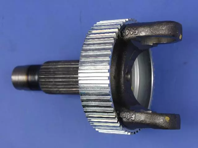 Stub Shaft, Right Or Left - Mopar (4728984)