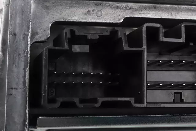 42820324 - : Amplifier for Buick: Encore GX Image