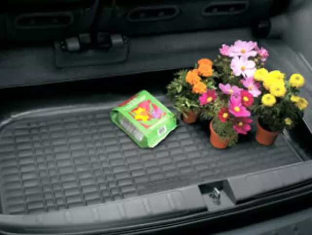 8U45SHJ100 - Interior: Cargo Tray for Honda: Odyssey Image