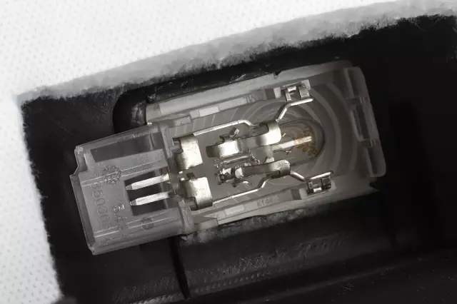 Jet Black Liftgate Lower Trim Panel - GM (23285337)