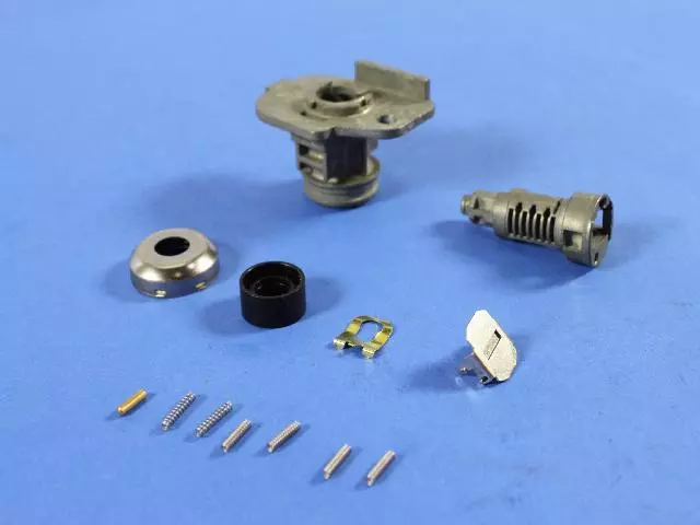 Door Lock Cylinder, Right - Mopar (05073356AA)