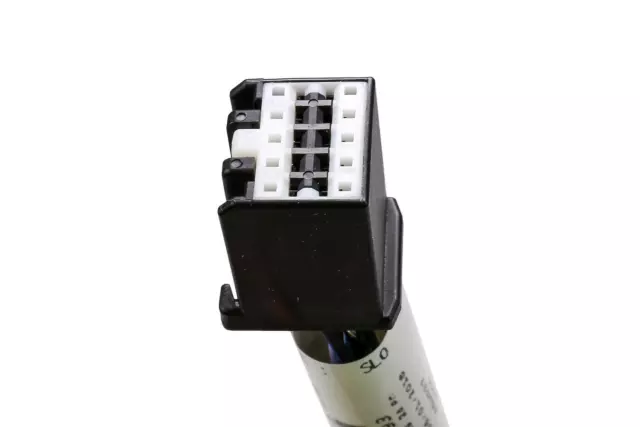 Rear License Plate Lamp Wiring Harness - GM (22751348)