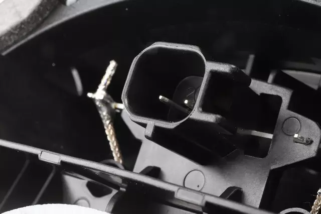 85135984 - Body: Rear Dr Speaker for Buick: Enclave | Chevrolet: Blazer, Traverse, Traverse Limited | GMC: Acadia Image