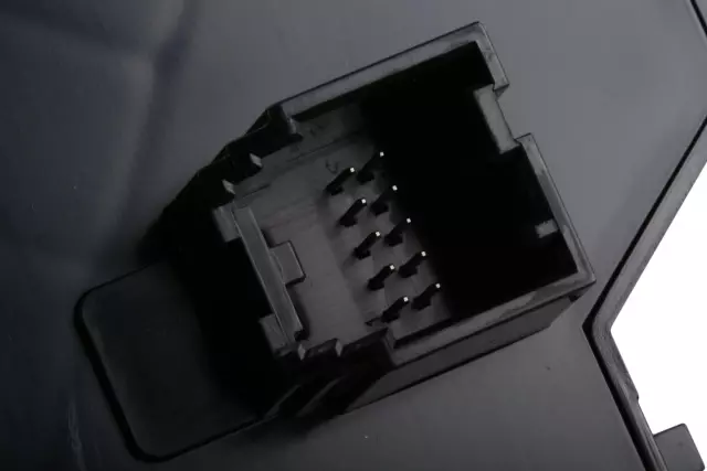 Dash Control Unit - GM (84692239)