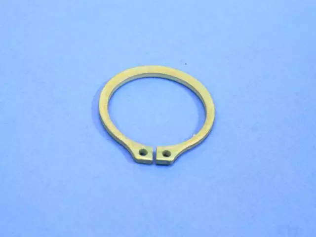 6024312 - 48RE; 4-Speed; Automatic Transmission: Snap Ring for Dodge: Dakota, Durango, Ram 1500, Ram 2500, Ram 3500 Image