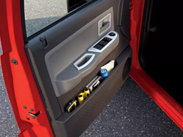 82210907 - : Storage Kit for Mopar Image