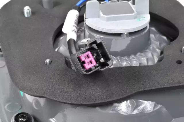 Driver Side Tail Lamp - GM (95389371)