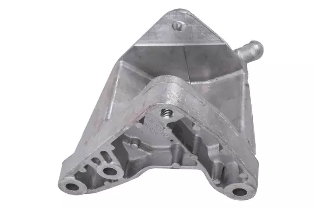 Manual Transmission Rear Mount Bracket - GM (22976117)