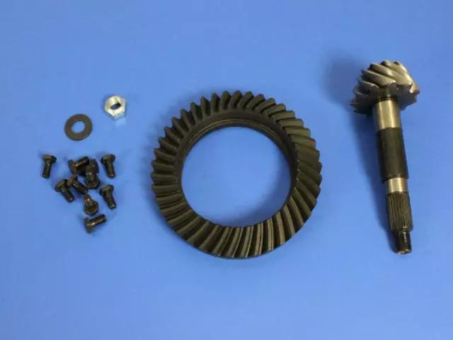 4882352 - Universals &amp; Rear Axle: Ring &amp; Pinion for Jeep: Cherokee, Wrangler Image