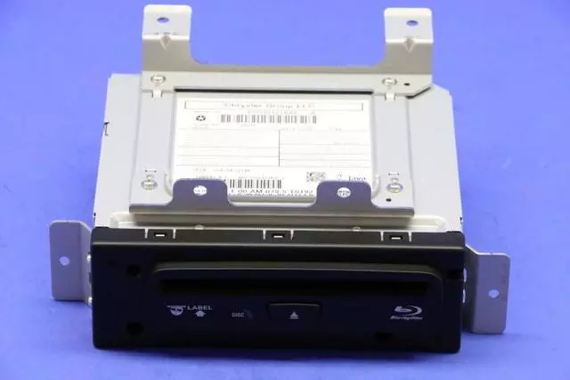 Blu-Ray DVD Player - Mopar (68280950AC)