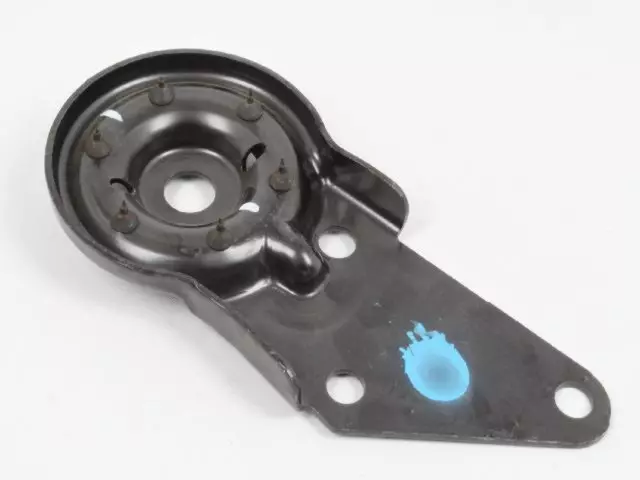 Crossmember Bracket, Right - Mopar (5085864AA)