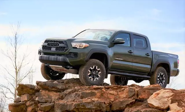 Tacoma TRD Suspension Lift Kit | 2018-2022 Tacoma 4WD V6 - Toyota (PT84K-35221)