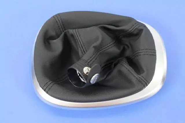 Gearshift Boot - Mopar (5NF84MX8AA)