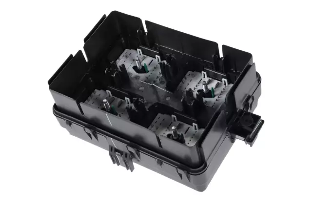 86771160 - : Engine Wiring Harness Junction Block for GM Image