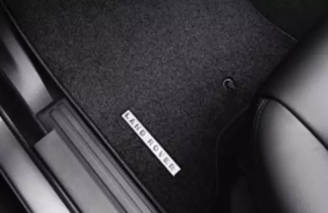VPLAS0192PVJ - : Luxury Carpet Mat Set - Ebony, LHD for Land Rover: LR3, LR4 Image
